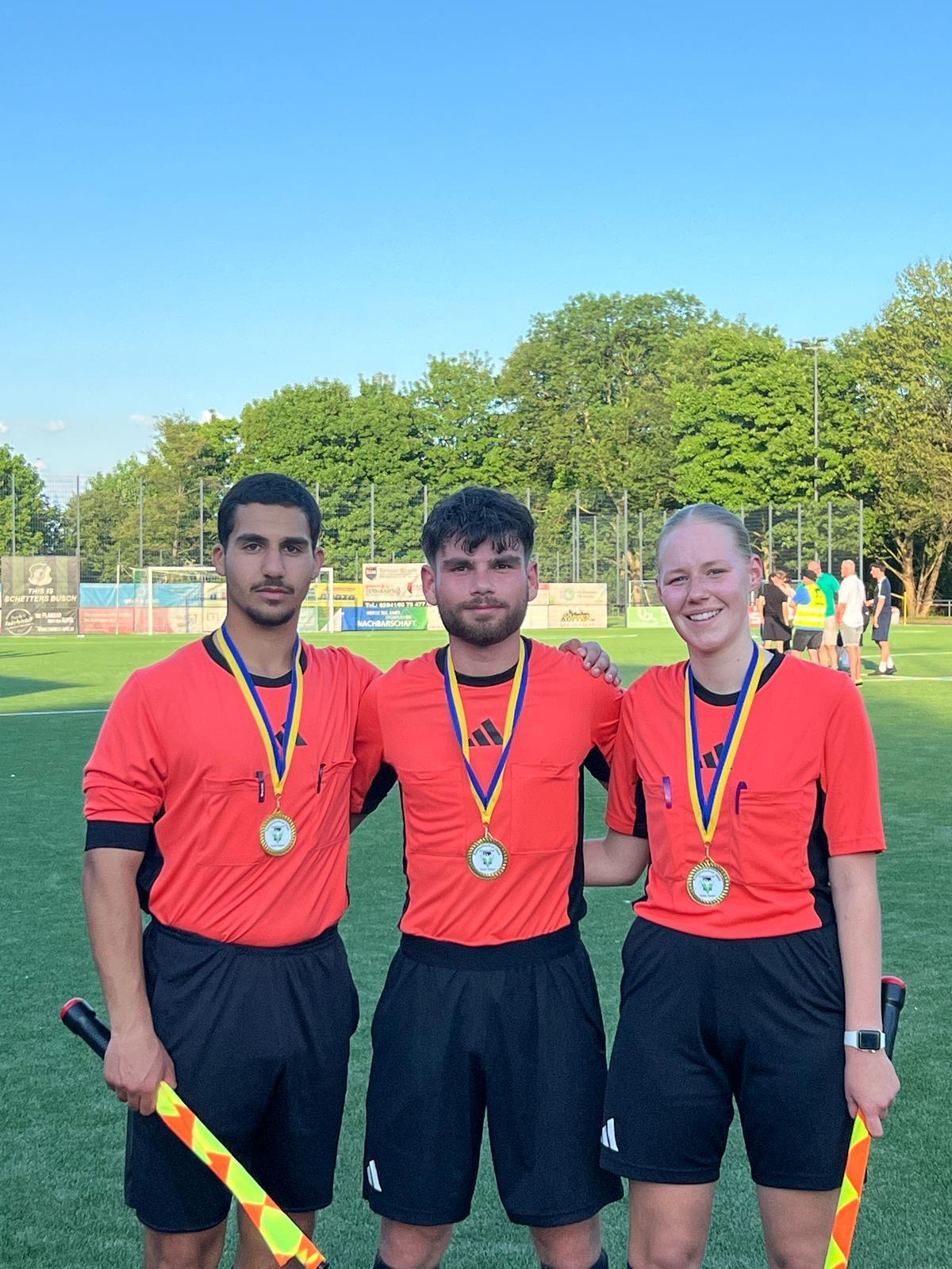 schiri-motive_bildquelle_dfb_getty_images_4_