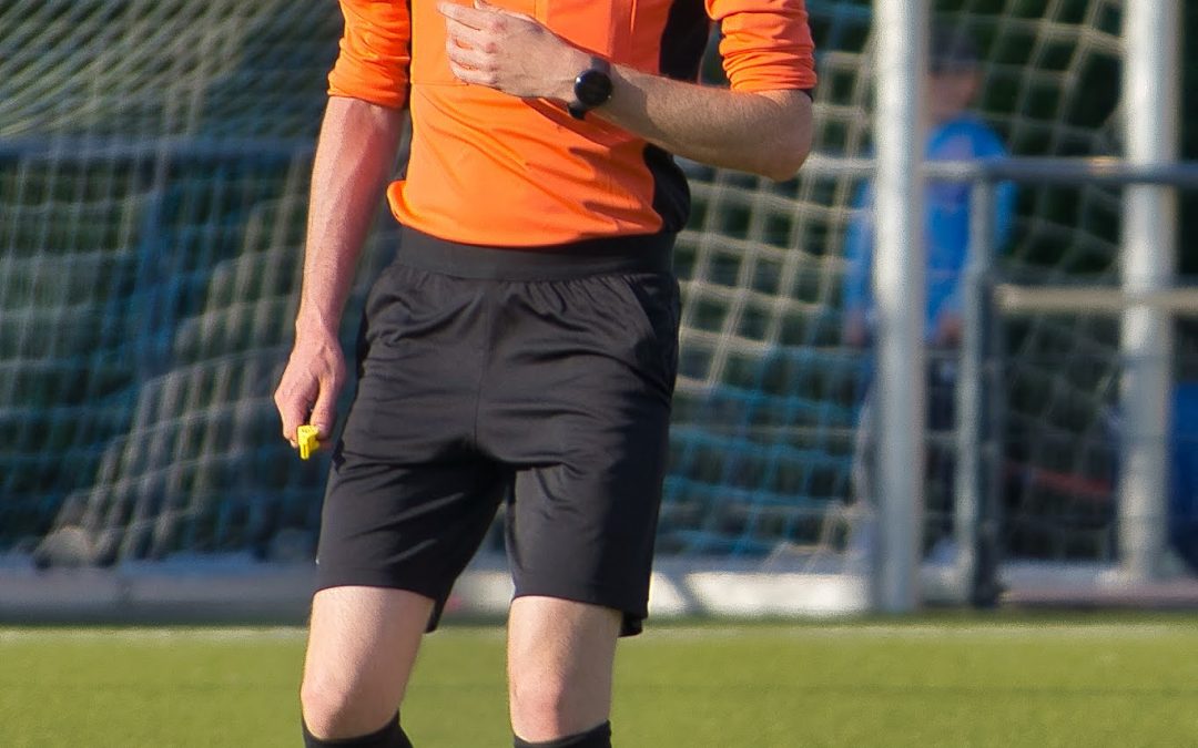 Von der Bundesliga bis in die Halle: Essener Schiris unterwegs!